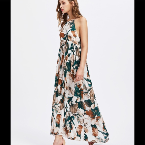 🆕🍂 Beautiful Tropical  Halter Maxi - Picture 5 of 7