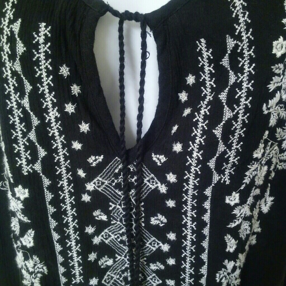 BOHO AMERICAN EAGLE OUTFITTERS TOP