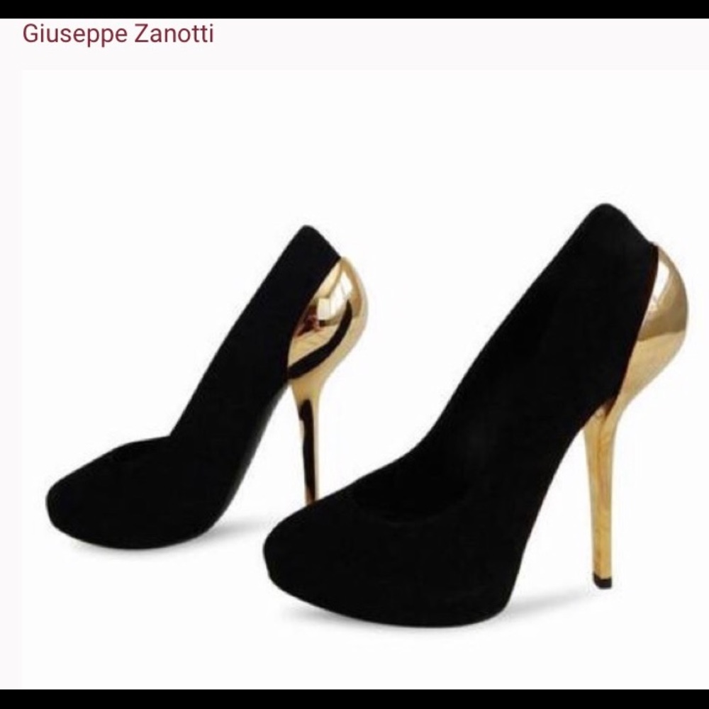 Giuseppe pumps