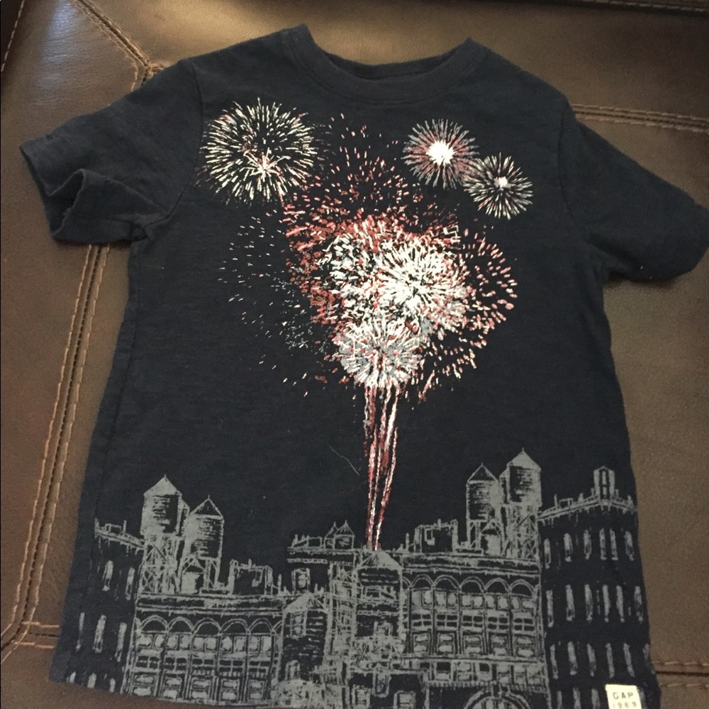 Glow in the dark tee