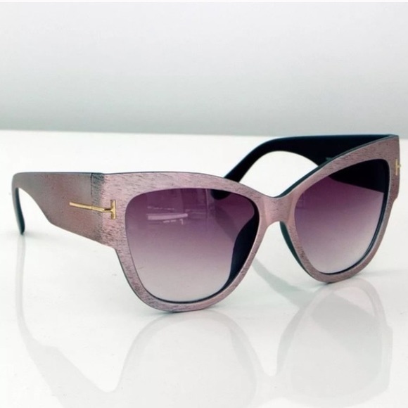 Pink hydrangea sunglasses - Picture 2 of 4