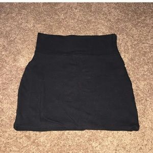 EUC black body con mini skirt!!!