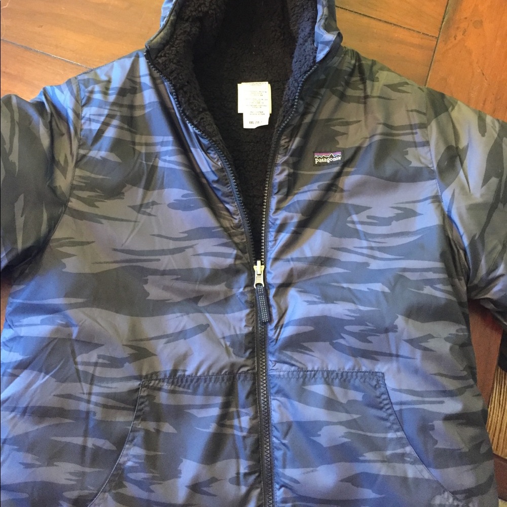Boys XXL (16-18) Patagonia hooded jacket