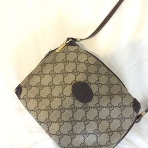 Vintage Gucci crossbody bag
