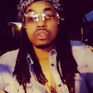 Meet your Posher, Dominick