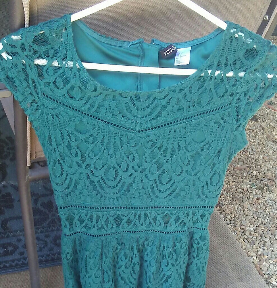Green lace dress