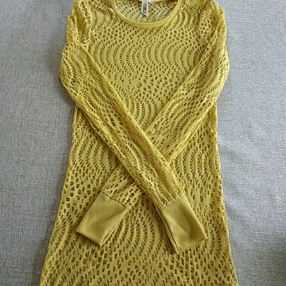 BKE Tops - 🎁5/$25 BKE mustard layering top size small