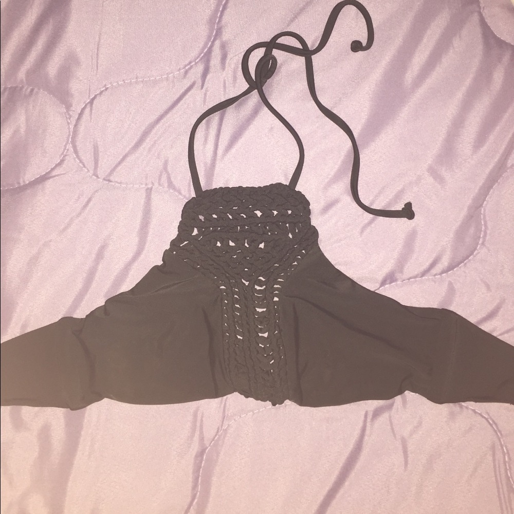 Black bikini top