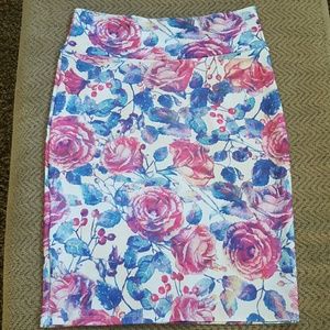 Lularoe Cassie medium