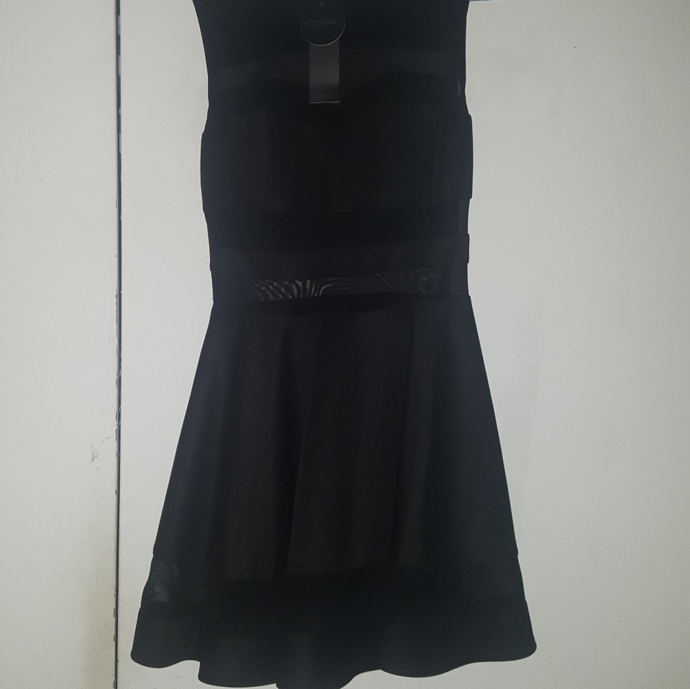 Black dress - Picture 3 of 3