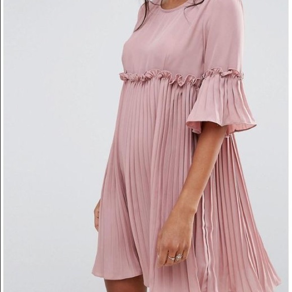 • Boohoo • Pink Ruffle Pleated Mini Dress • - Picture 5 of 5