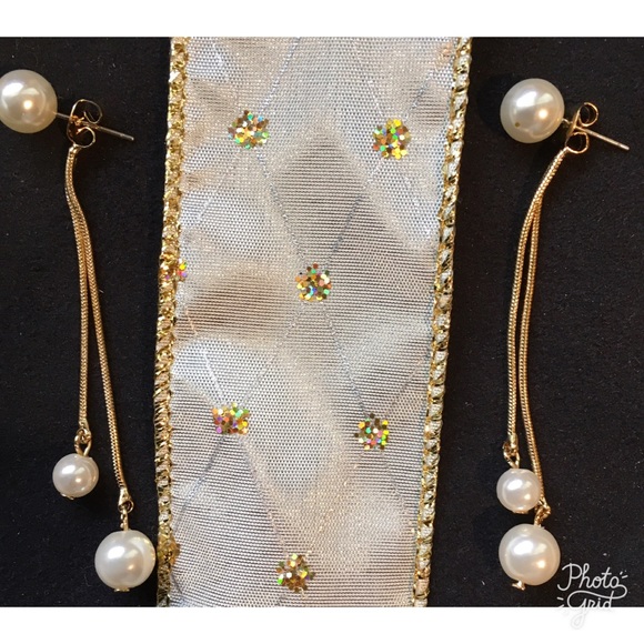 #110 DROP FAUX PEARL EARRINGS - Picture 2 of 4