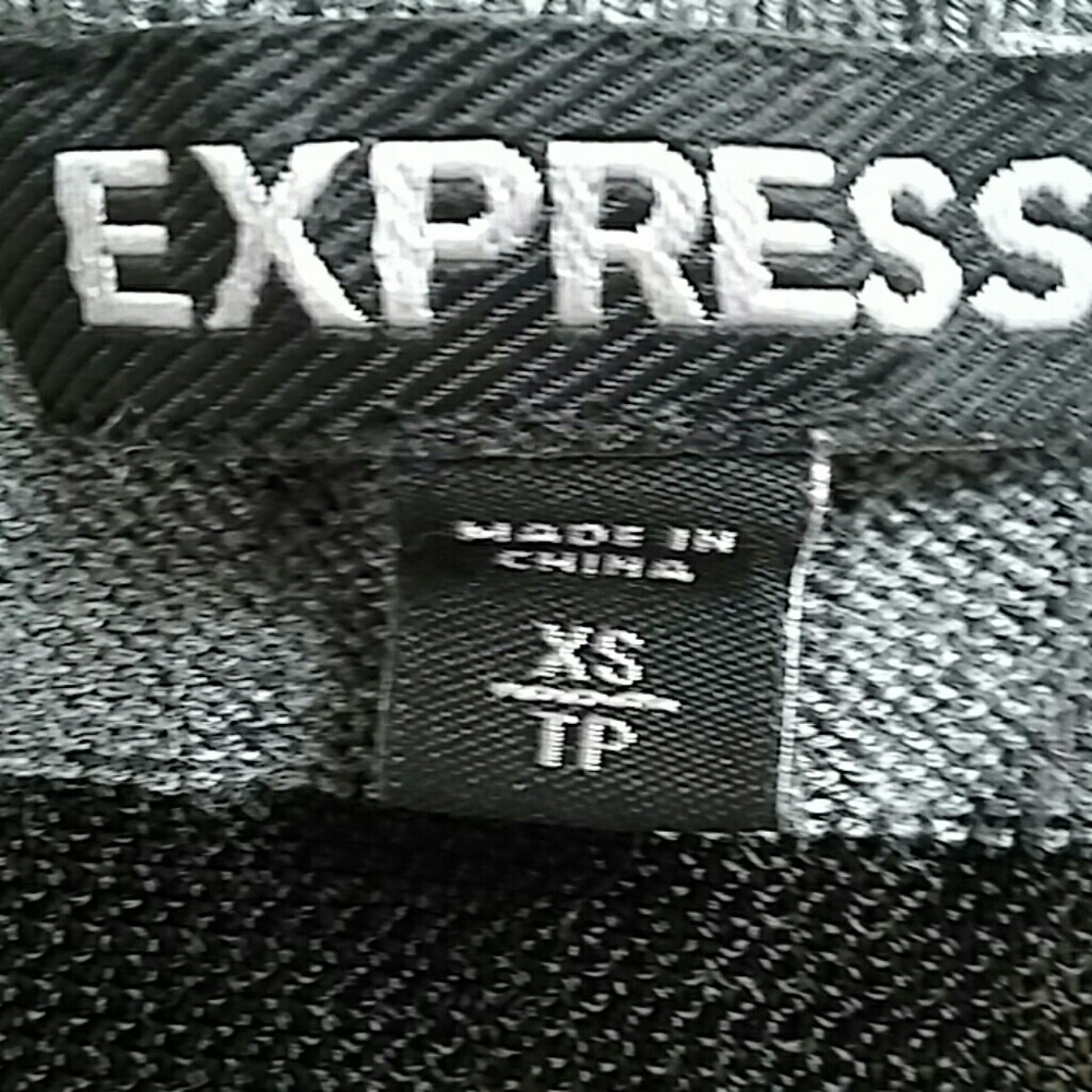 4/20 Express light weight top - Picture 2 of 2