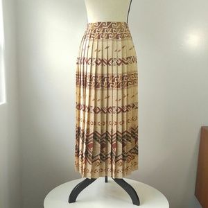 Ellen Tracy 100% Silk long Pleated Skirt