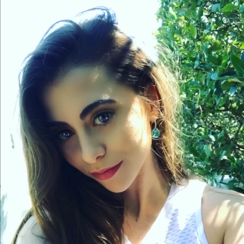 Meet your Posher, Rebecca