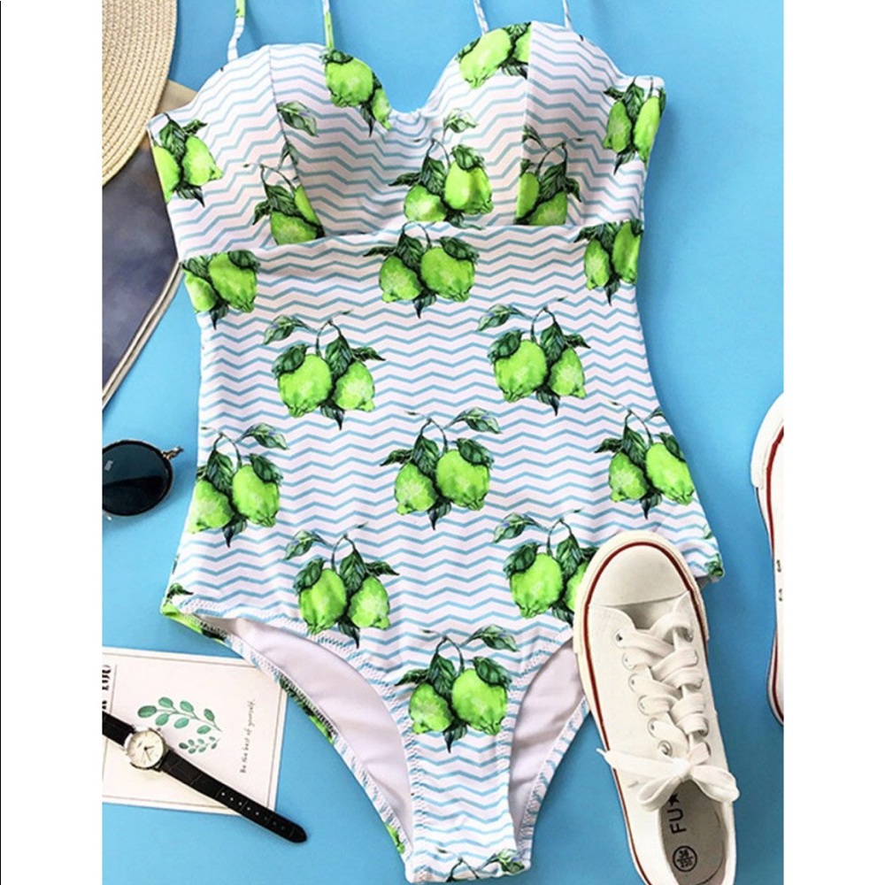NWT!!! One piece Swimsuit 🍋