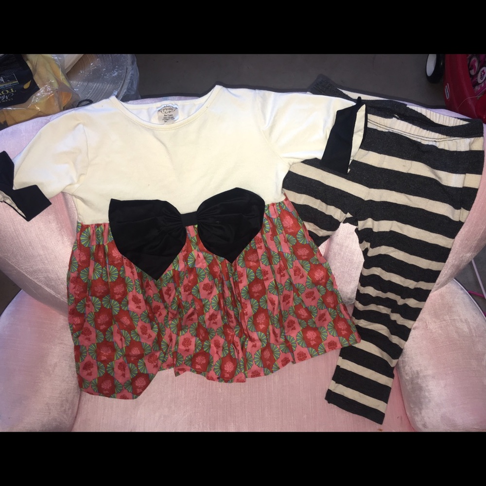 Persnickety Rose & bow tunic w/leggings