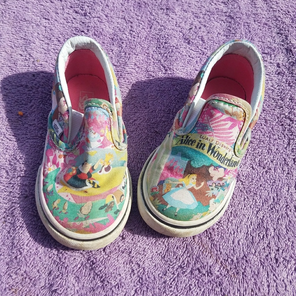 Alice wonder land  vans