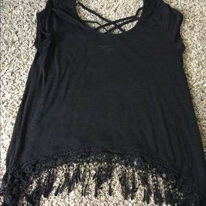 Size Large black crop top