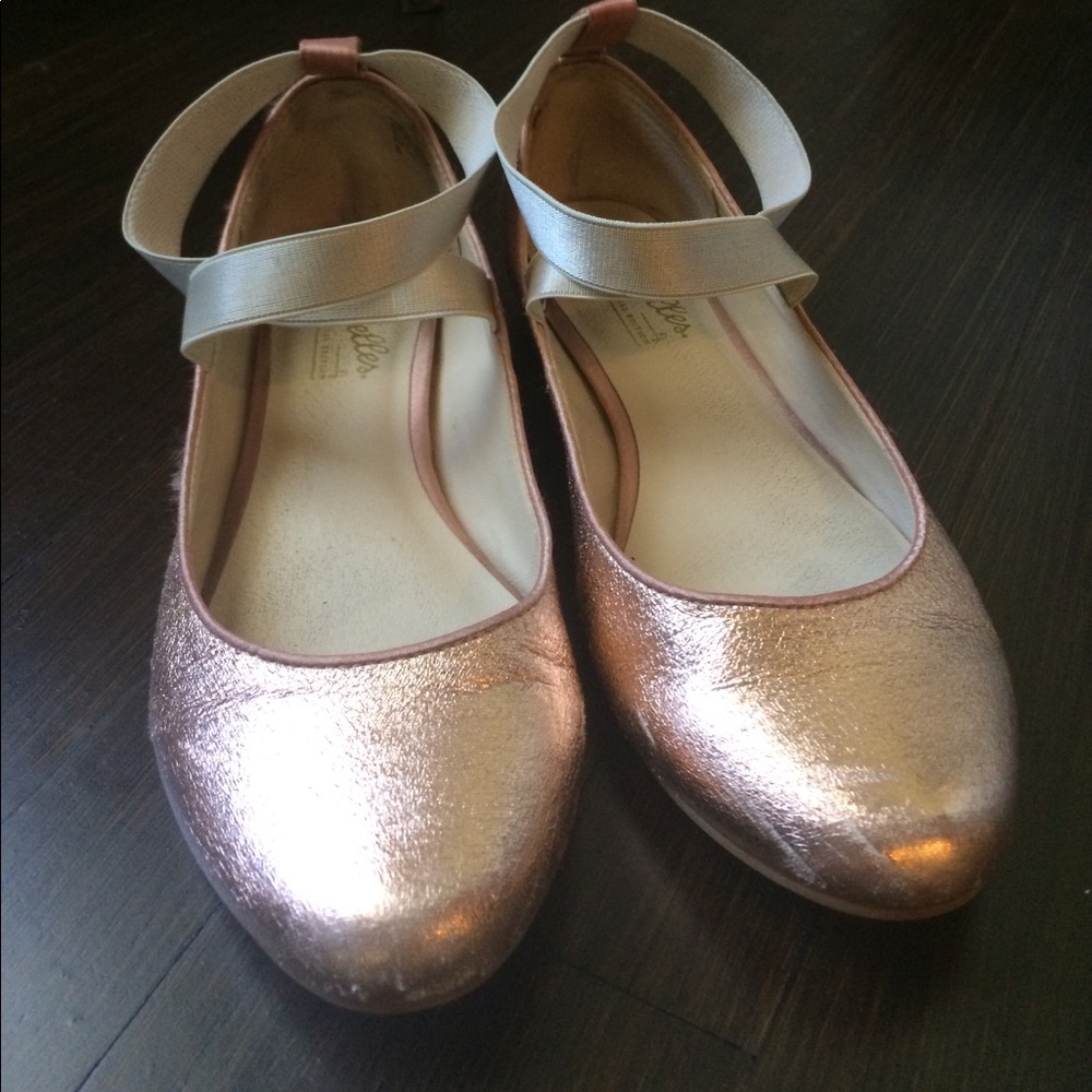 Metallic pink Seychelles Special Edition flats