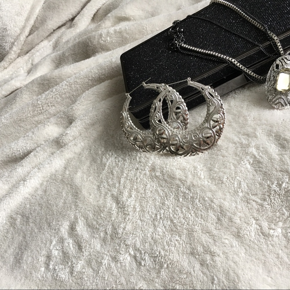 So Gypsy Silver Tone Hoop Earrings - Picture 6 of 8