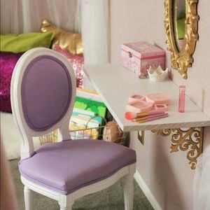 Meet your Posher, Heydi