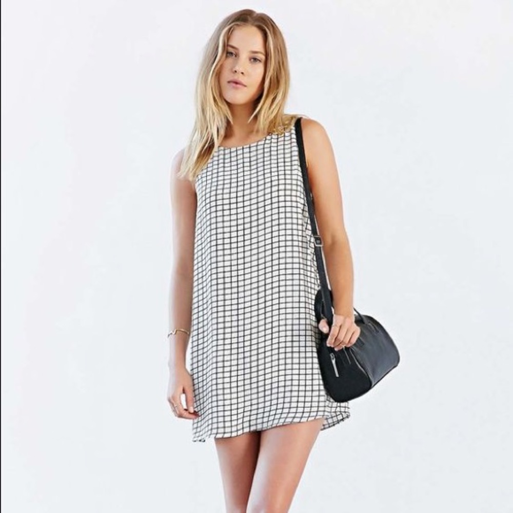 UO Lucca Couture Windowpane Shift Dress