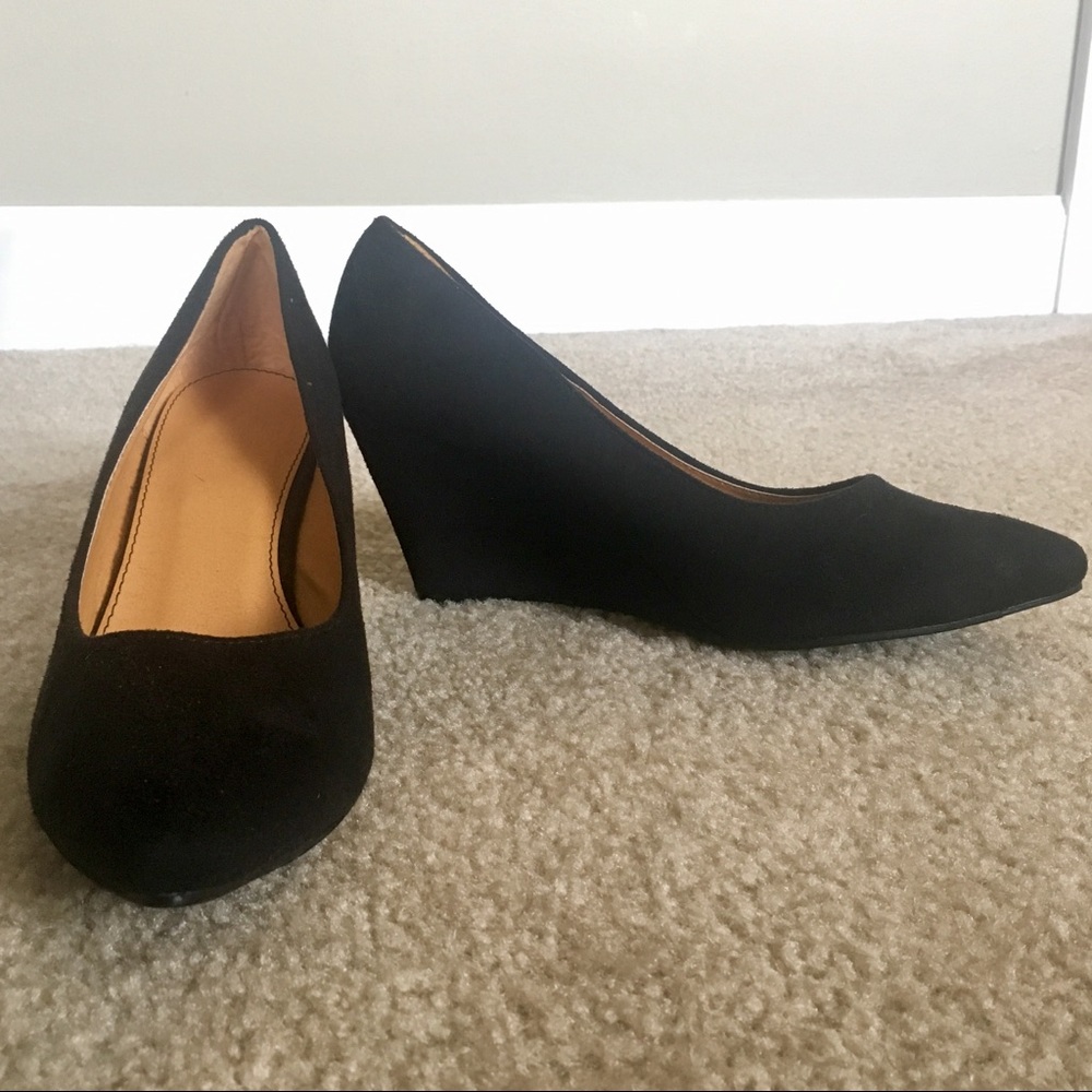Black Suede Ollio Almond Toe Wedges
