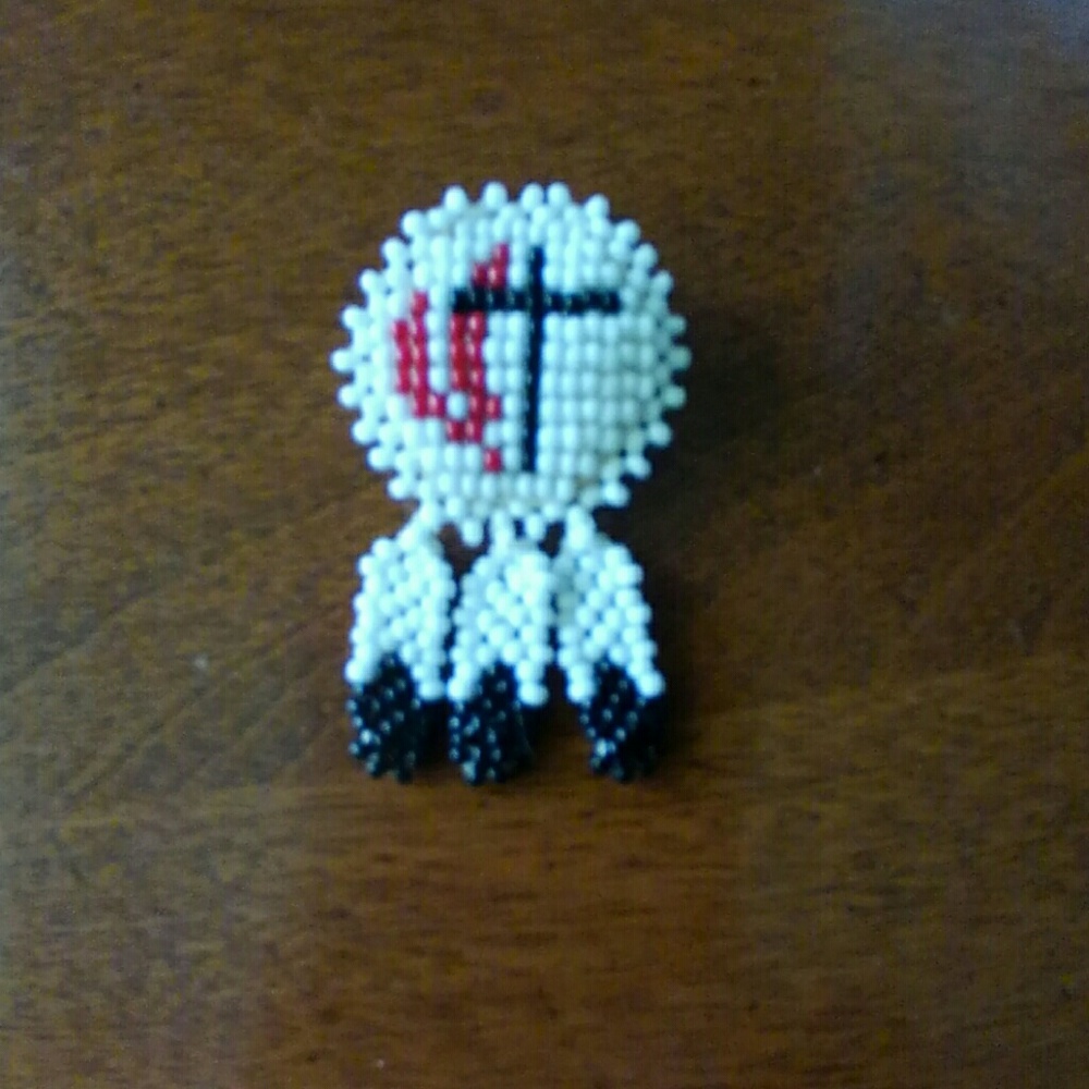 Indian Bead Pin Shaped Feathers