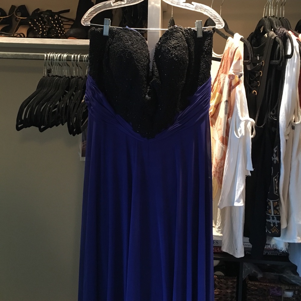 Size 24 strapless prom dress
