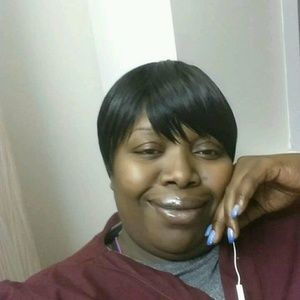 Meet your Posher, Gina