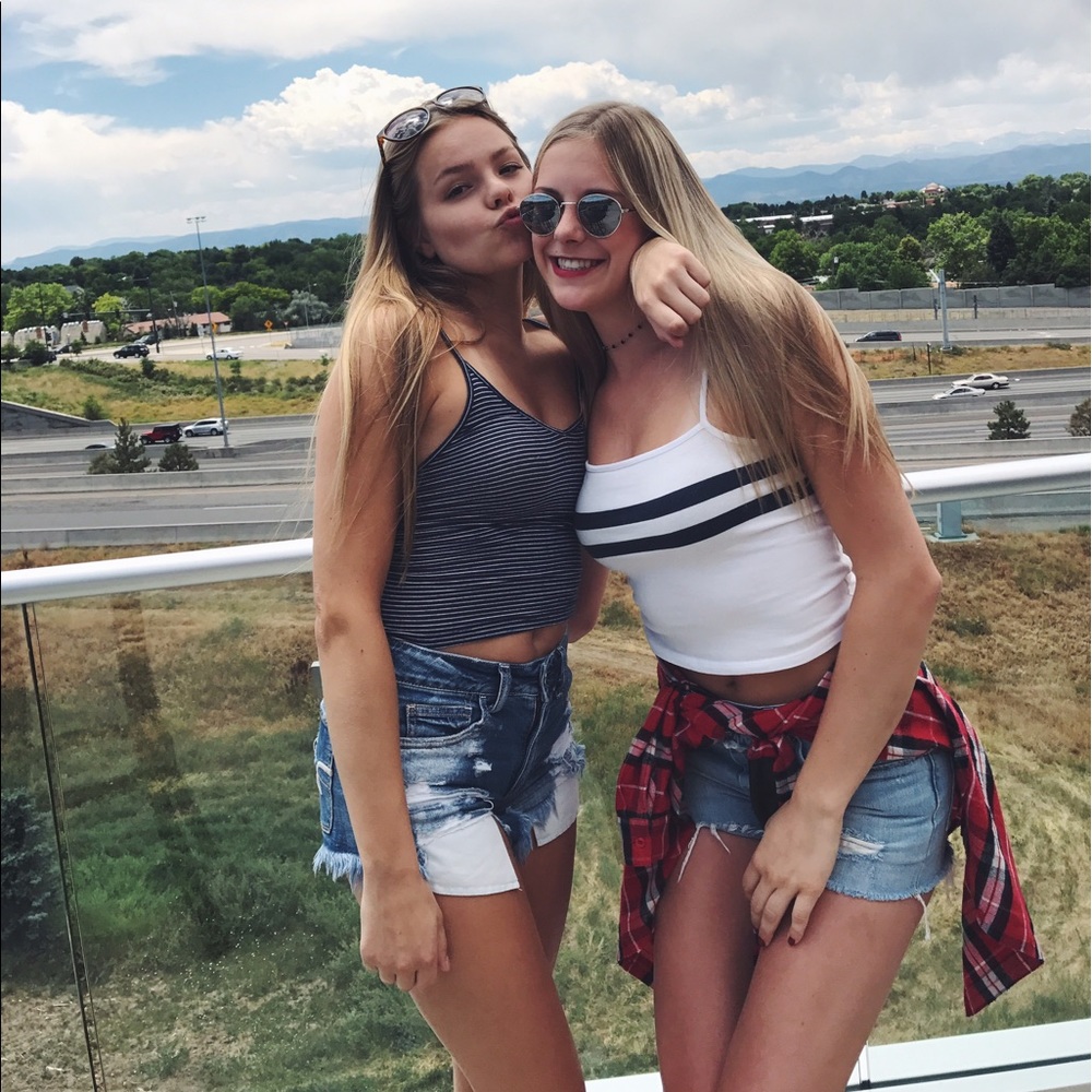 Meet your Posher, Abby