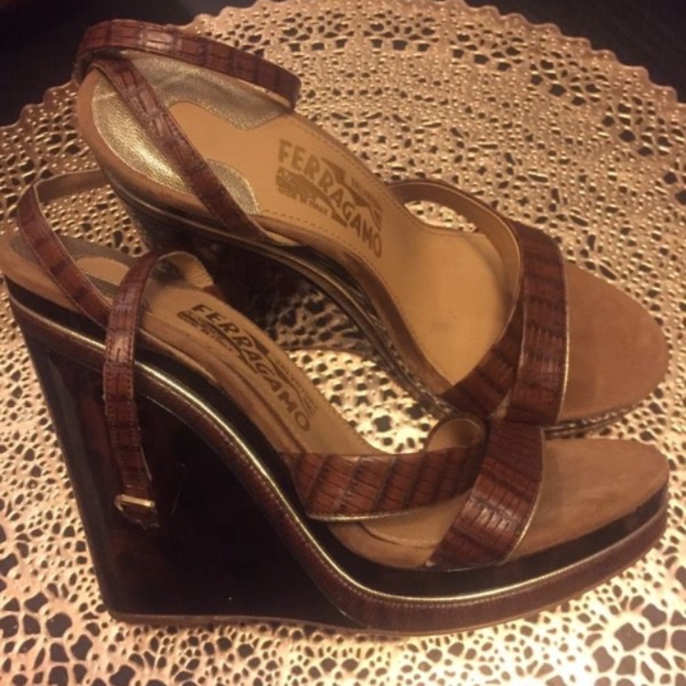 Original Ferragamo wedges size 6 run small