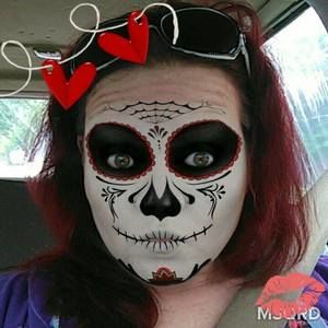 Meet your Posher, Lona