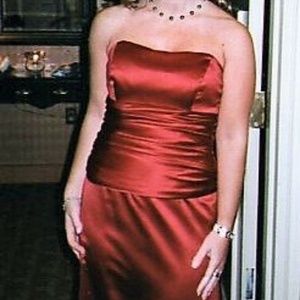 Dessy Strapless Gown Size 8 in Claret