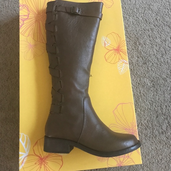 Brand new Yellow box Katheron boot - Picture 2 of 5