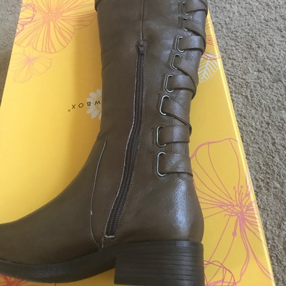 Brand new Yellow box Katheron boot - Picture 4 of 5