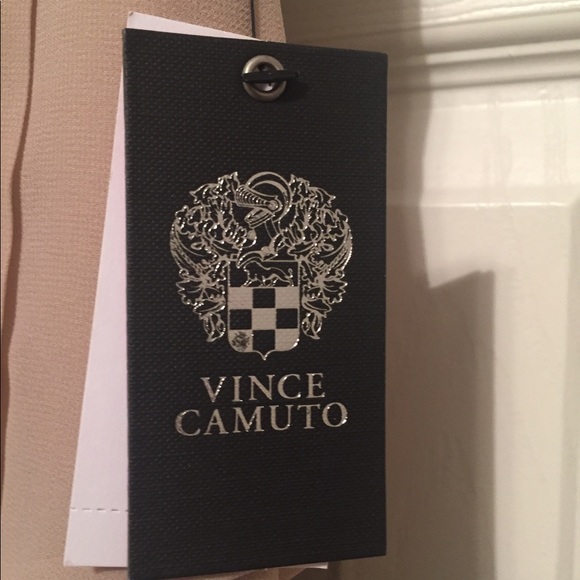 NWT Vince Camuto. Taupe dress with metal studs - Picture 5 of 6