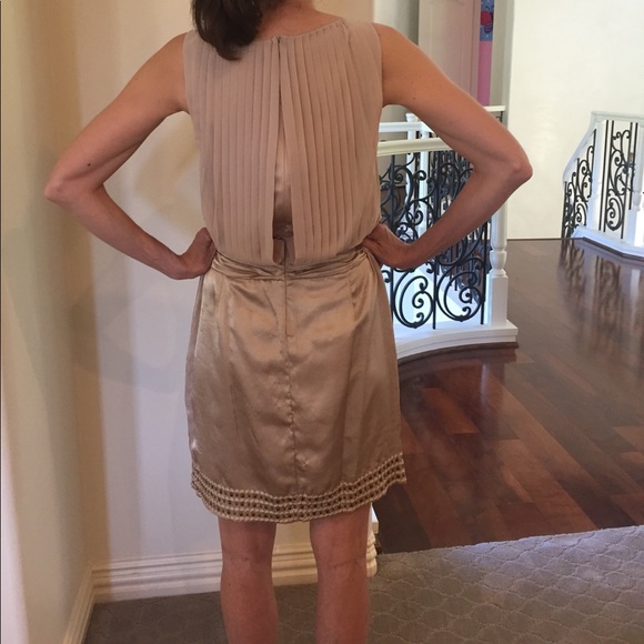 NWT Vince Camuto. Taupe dress with metal studs - Picture 2 of 6