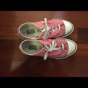 Womens pink converse, size 5
