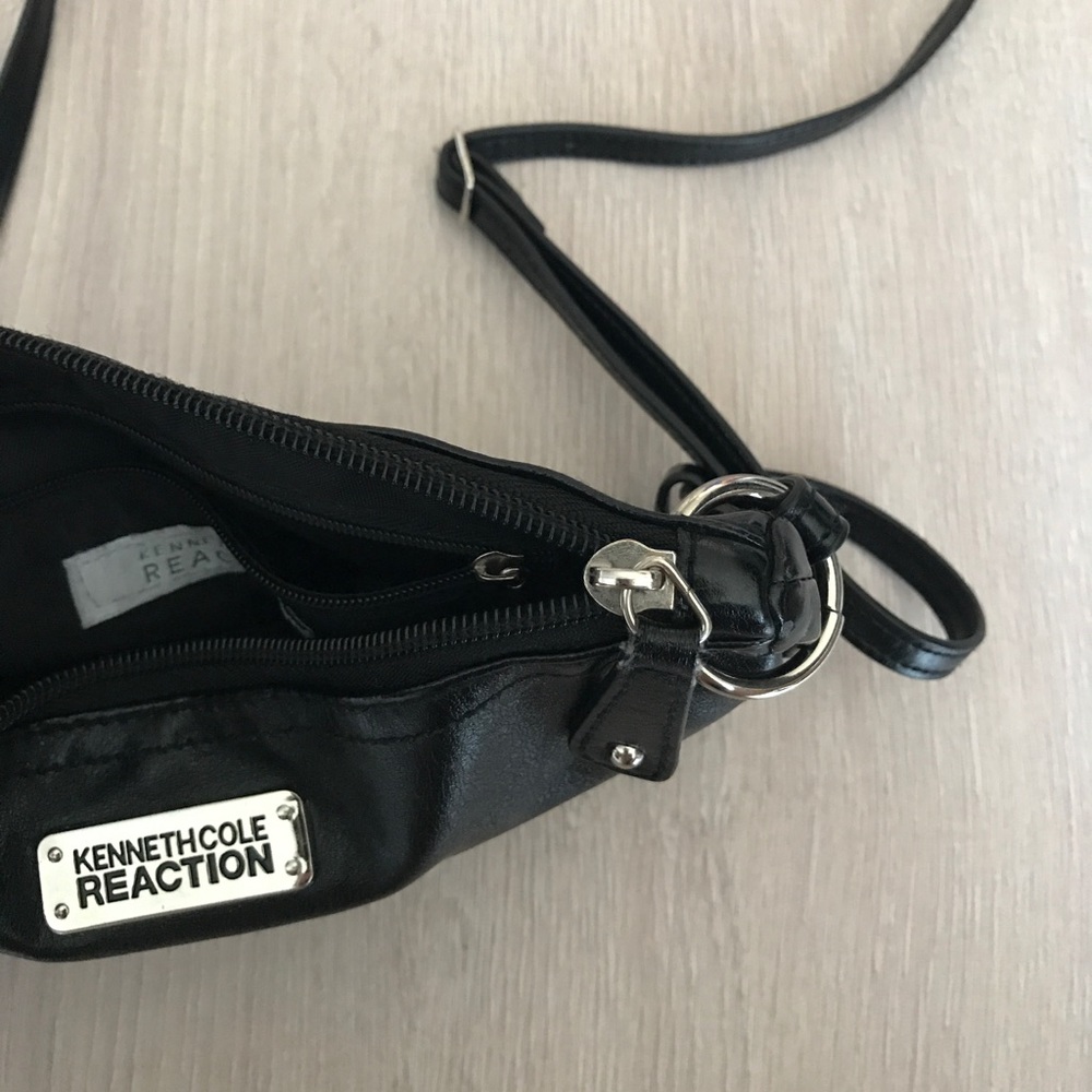 Kenneth Cole crossbody bag - black - Picture 4 of 4