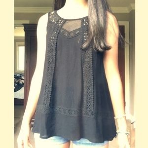 NWOT Black with lace detail tank top -- acemi