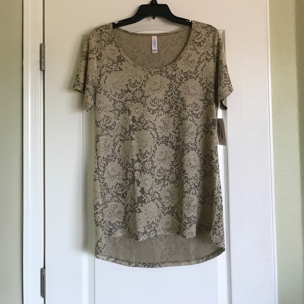 Lularoe Classic T Medium