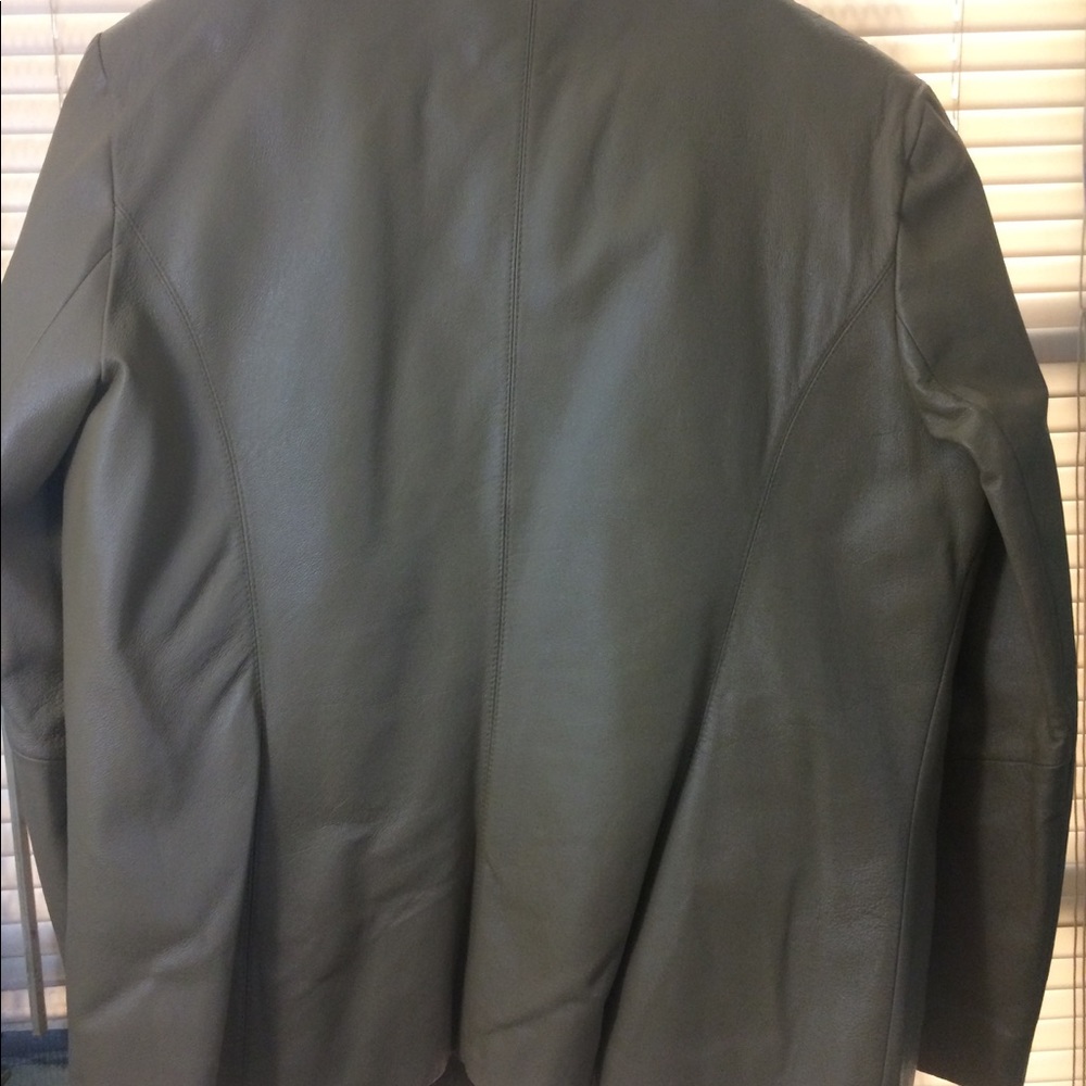 Leather jacket - Picture 4 of 4