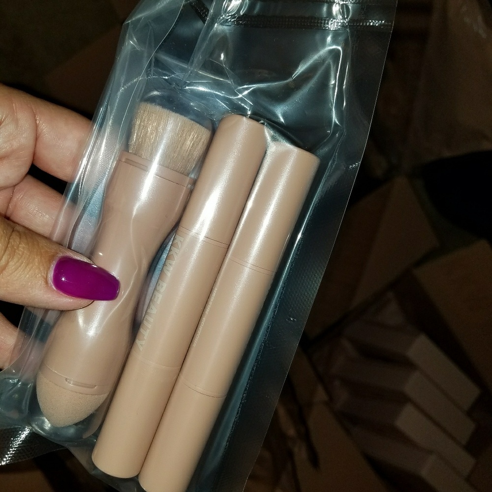 KKW Creme Contour Kit Medium Kim Kylie w/ Receipt