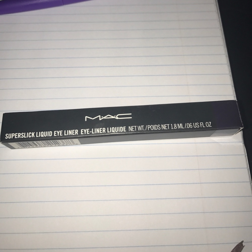 Super slick liquid liner mac cosmetics