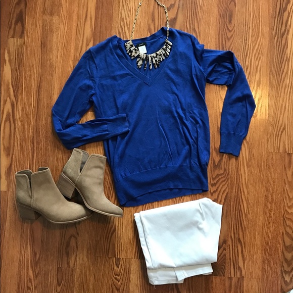 J. Crew Sweaters - J.Crew 💯 Cotton V Neck Royal Blue Sweater