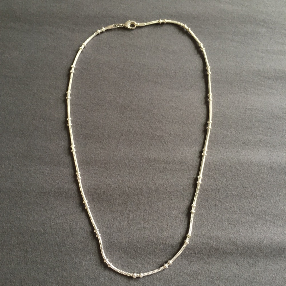 Sliver Detailed Necklace