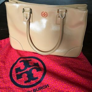 Tory Burch large Robinson handbag!! ❤️❤️