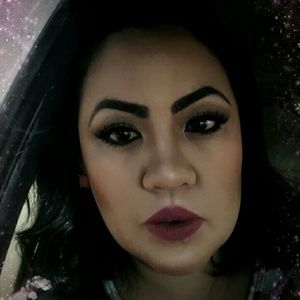 Meet your Posher, Brenda